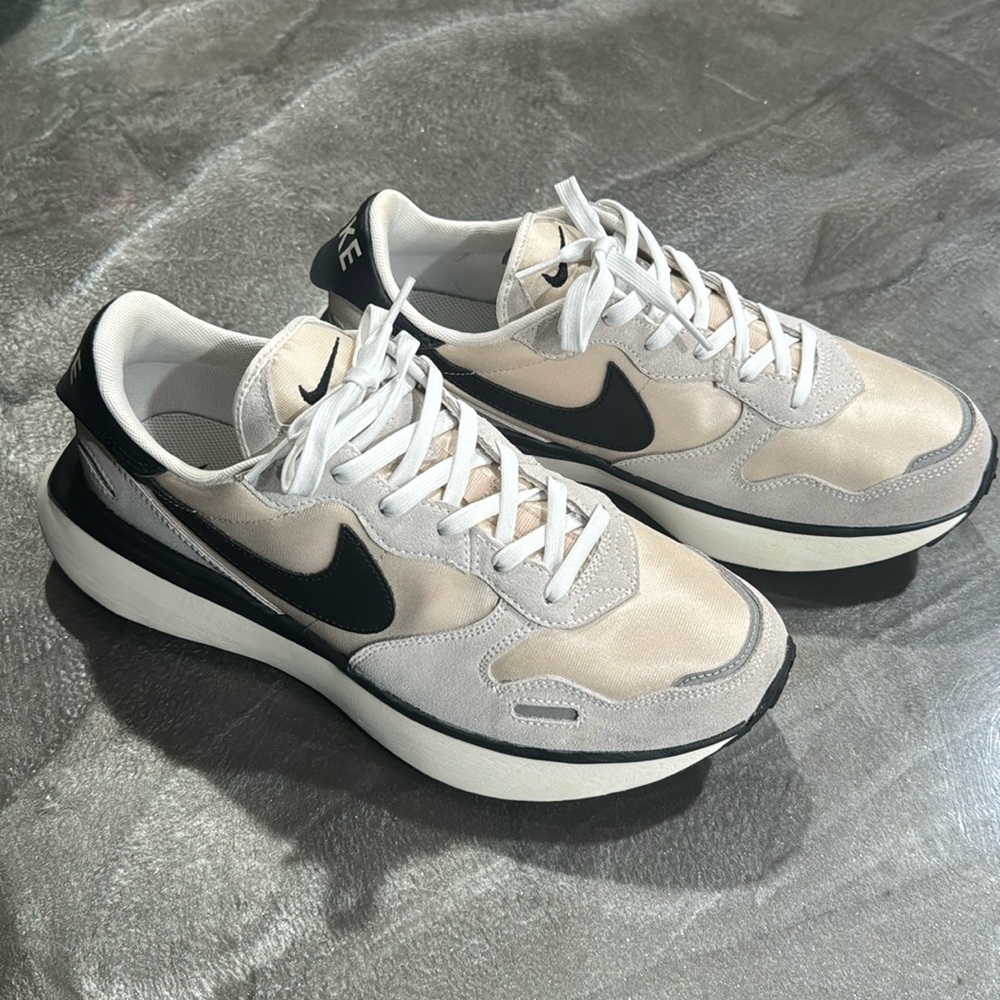 Nike Phoenix Waffle